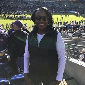 Meet your Posher, Helen